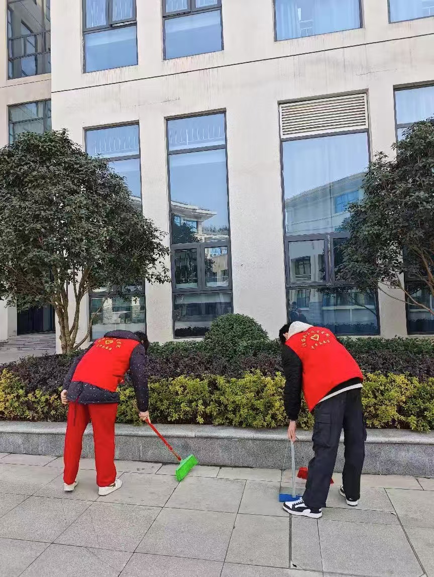 乘务学院学雷锋4.jpg