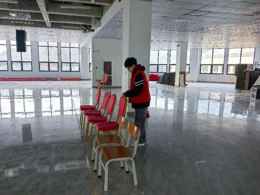 乘务学院学雷锋6.jpg