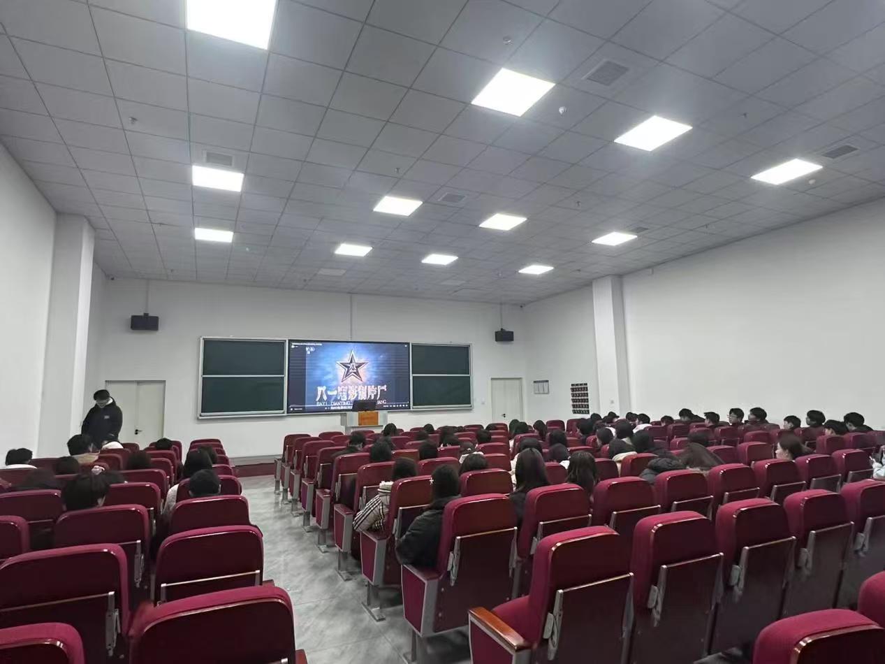 乘务学院学雷锋8.jpg