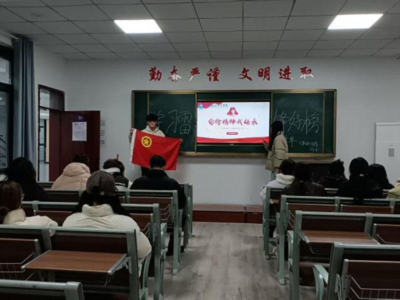 商学院学雷锋3.jpg