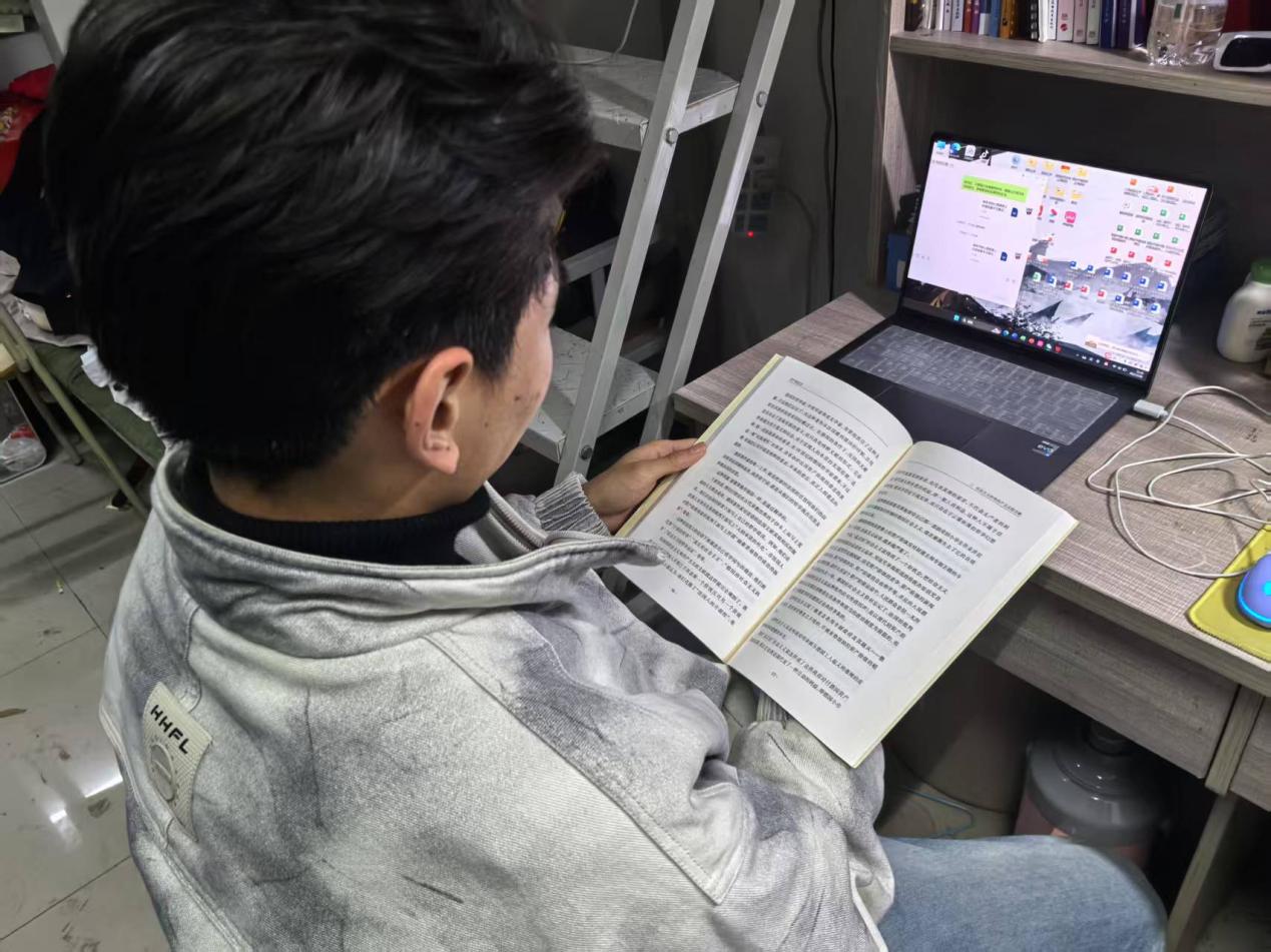 乘务学院.jpg