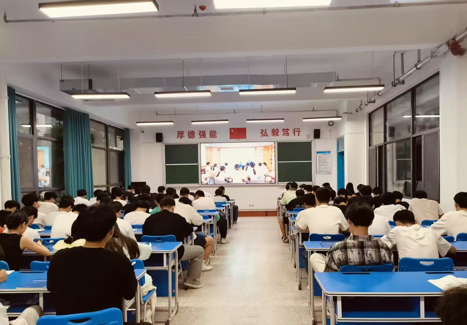 飞行学院.jpg