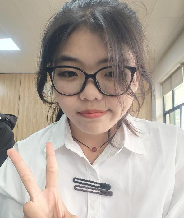 智慧健康养老服务与管理2301班文体委员薛洁.jpg