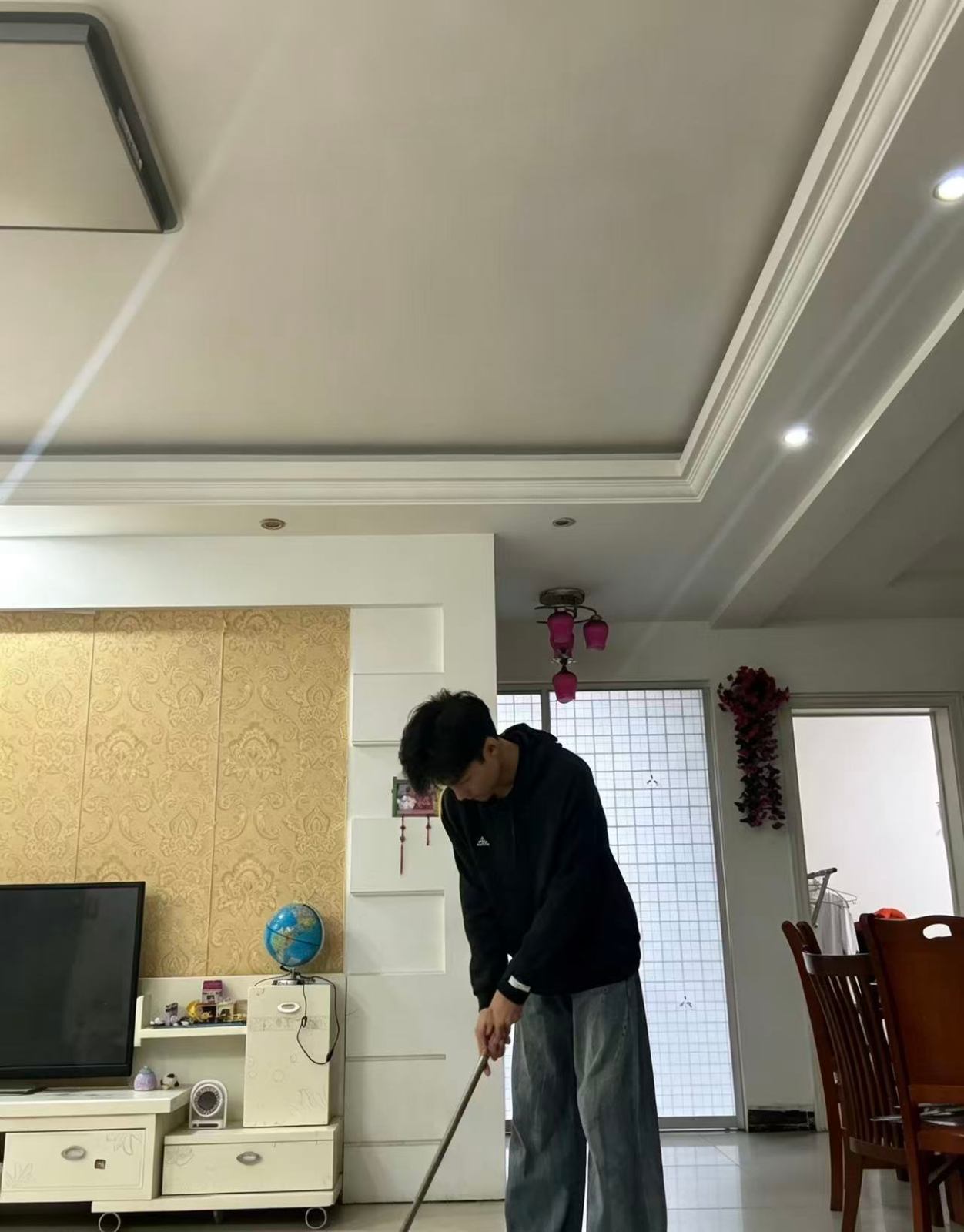 李天豪空中乘务2501班.jpg