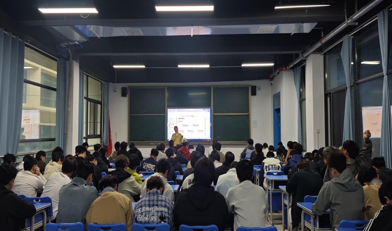 航空工程学院——主题班会.jpg