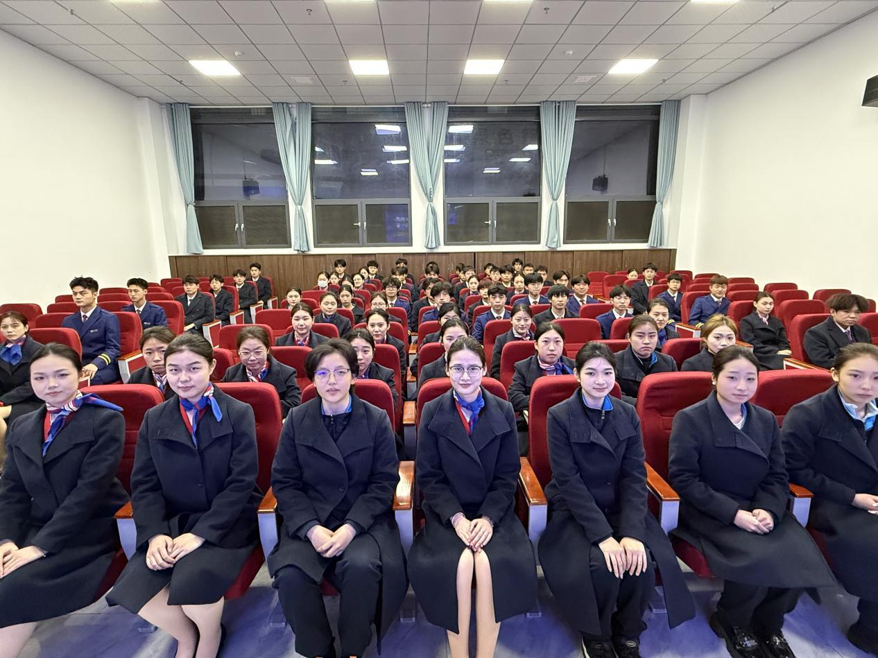 乘务学院——“心影翱翔”心理观影活动.jpg