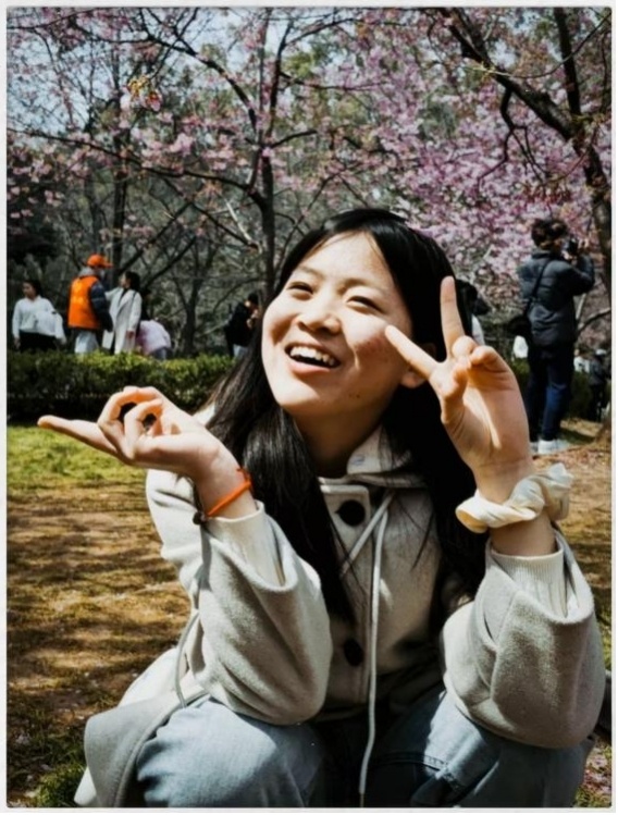 《樱花季的笑脸》.jpg